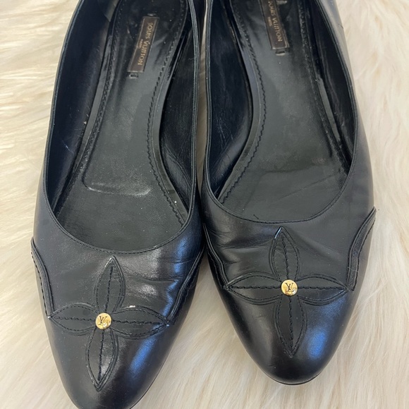 Louis Vuitton Black Leather Flats Size 40 - Picture 3 of 10